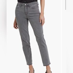 Women's NYDJ grey relaxed jeans nwt 18